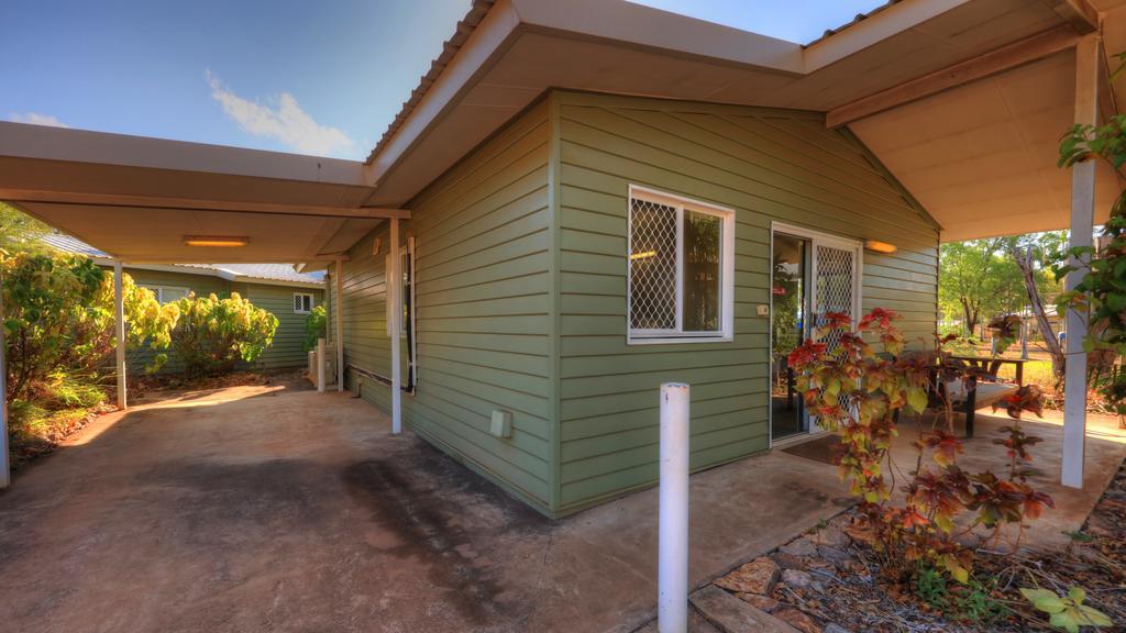 Batchelor Holiday Park Exterior foto