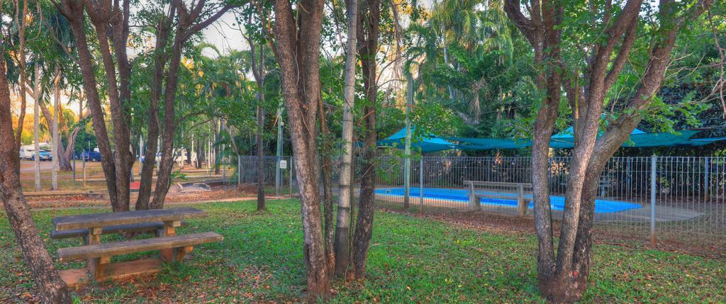Batchelor Holiday Park Exterior foto