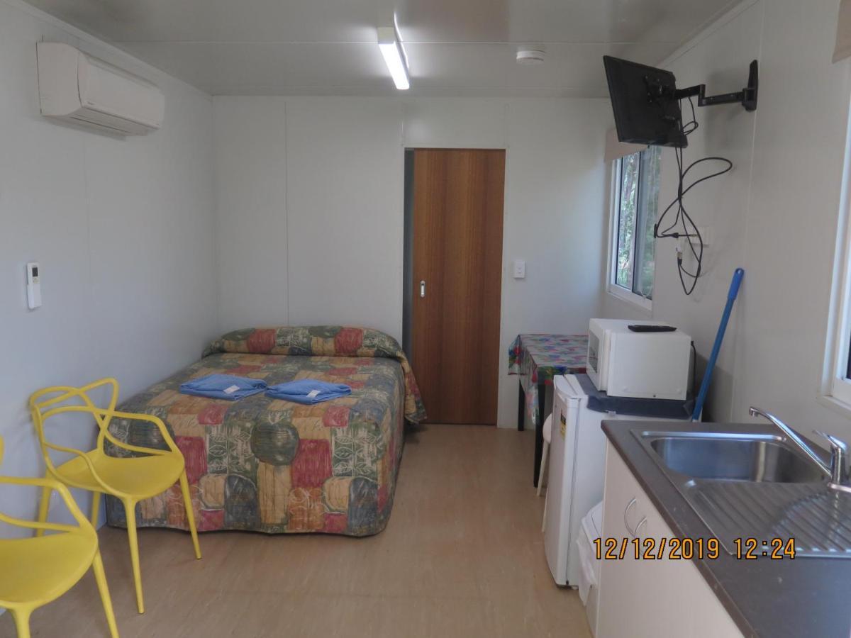 Batchelor Holiday Park Exterior foto